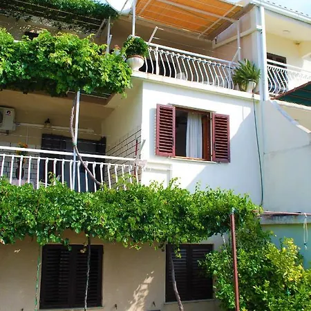Nenad Apartment *